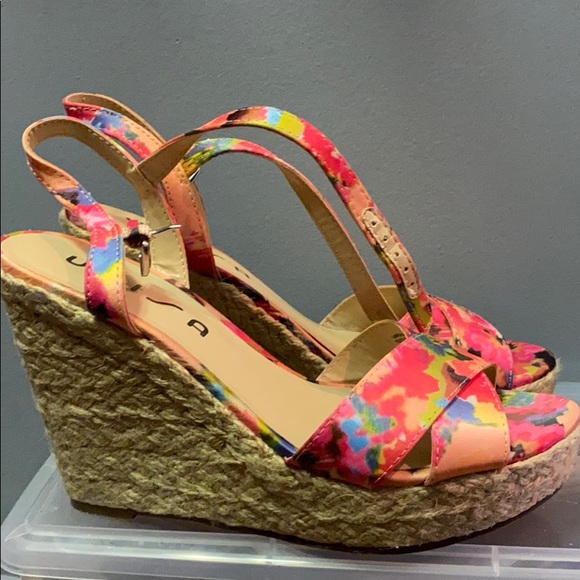 Unisa Floral Wedges - Picture 3 of 3